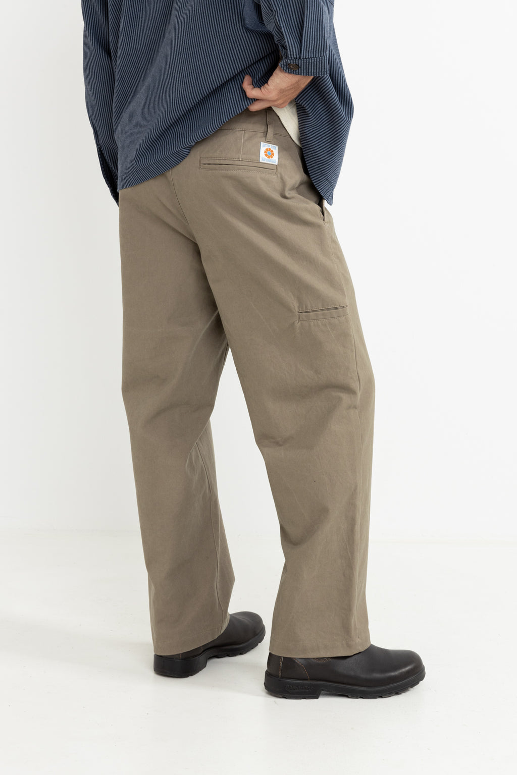 ESSENTIAL TWILL TROUSER