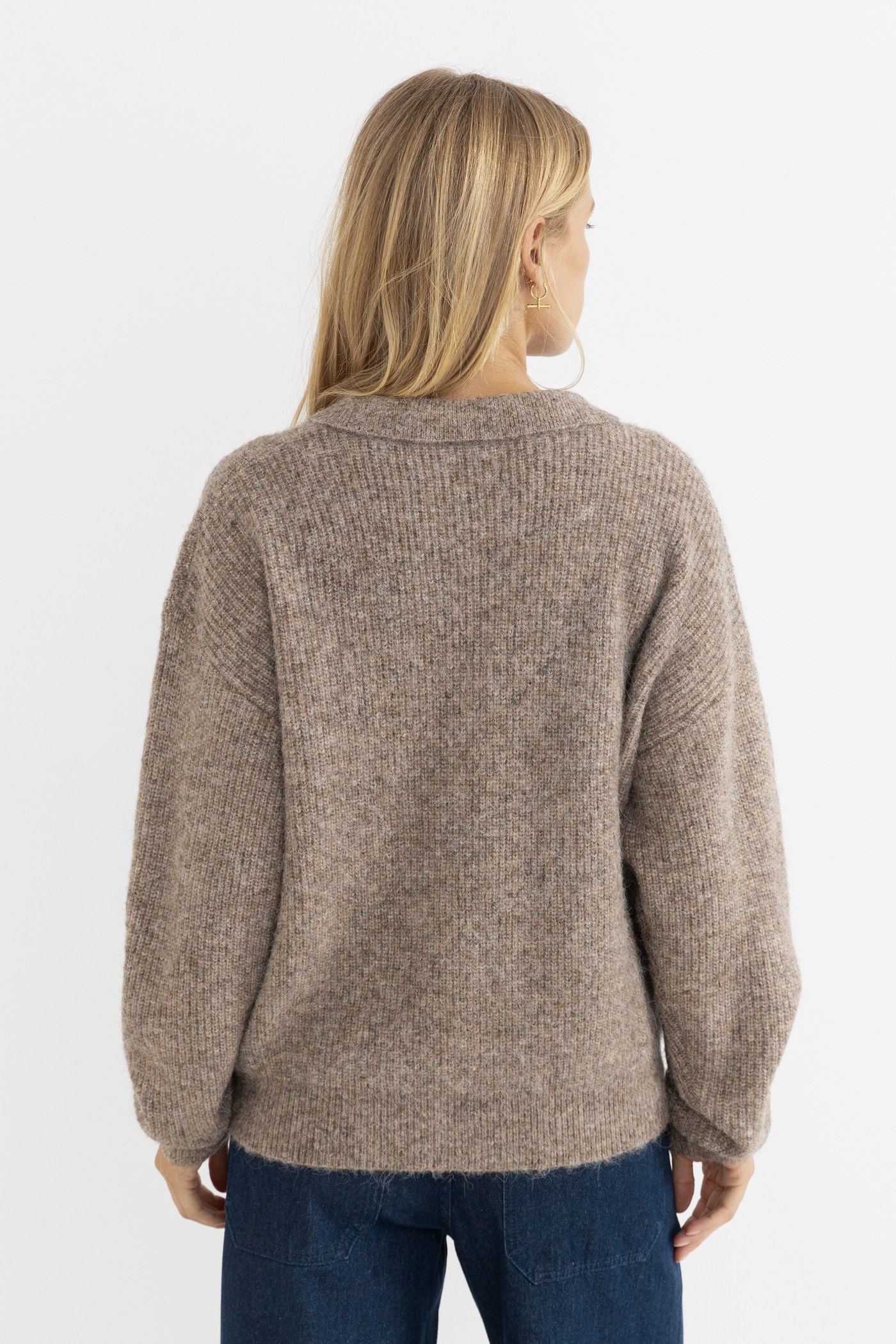 QUINN V-NECK COLLARED JUMPER