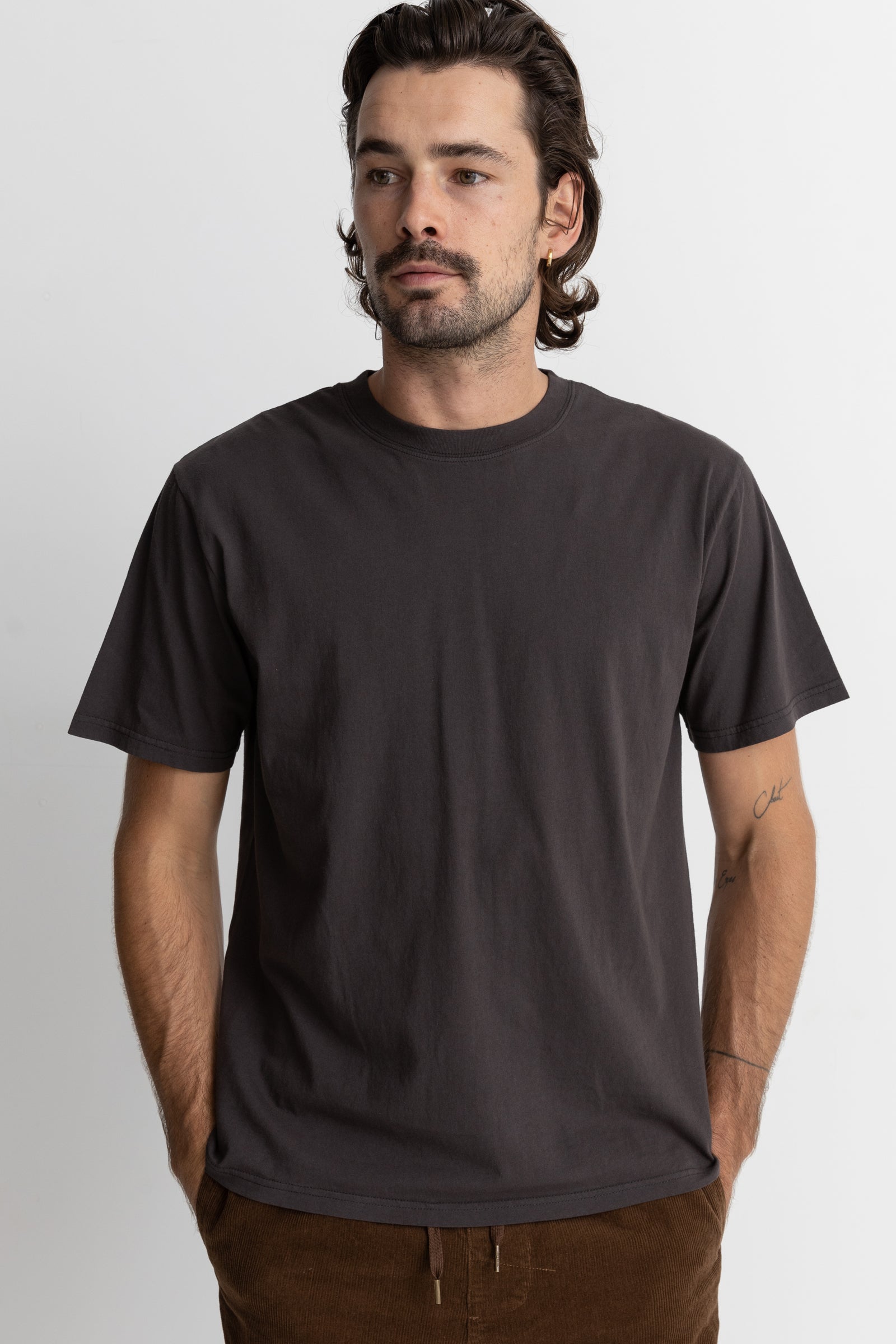 CLASSIC VINTAGE TEE
