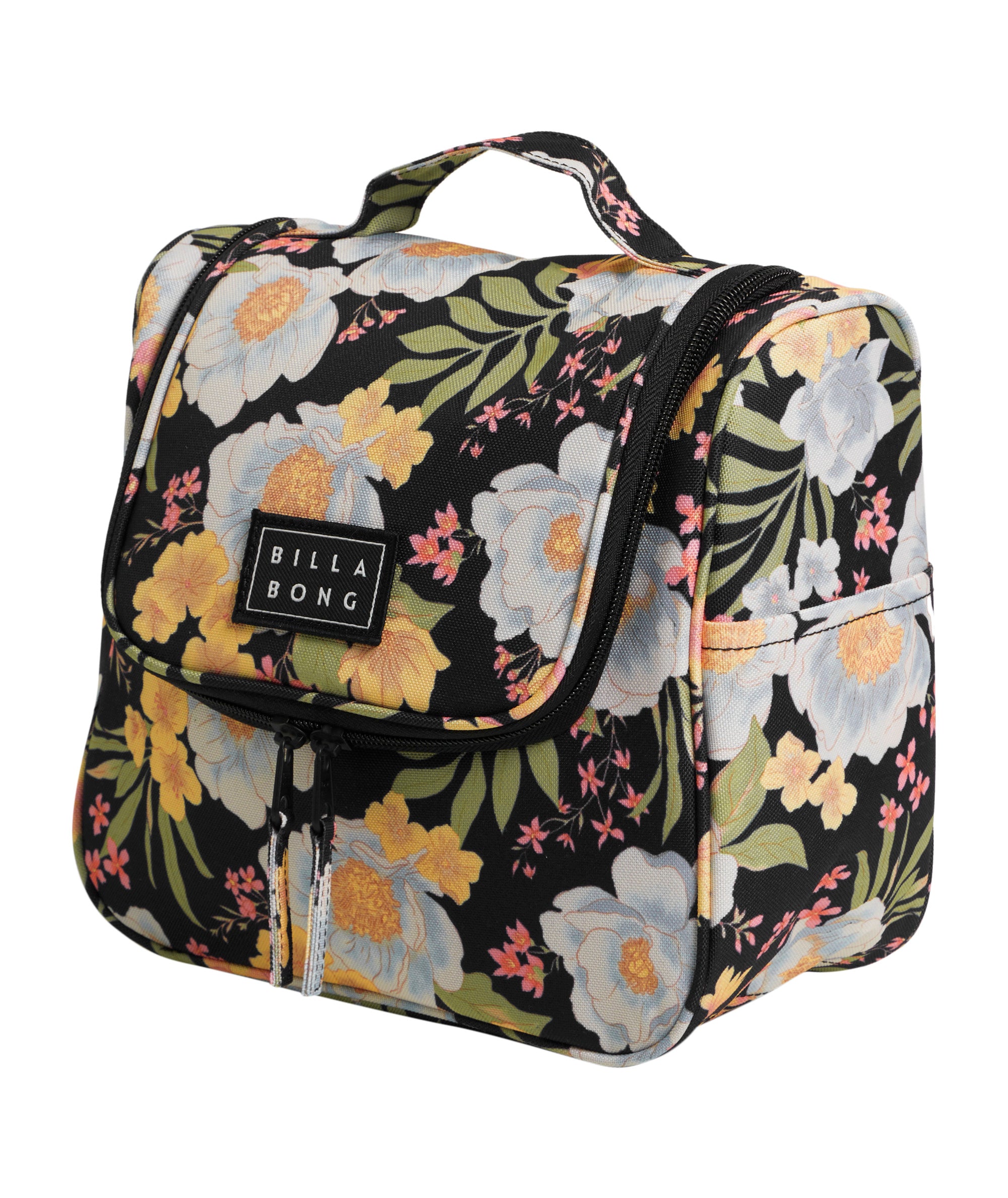 TRAVEL BEAUTY
