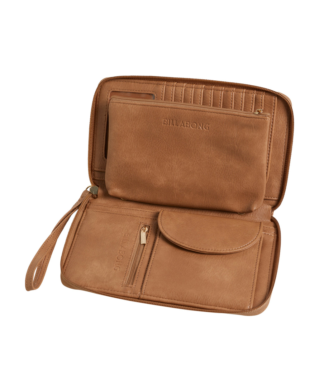 BANDANA MANDALA TRAVEL WALLET - LIGHT TAN